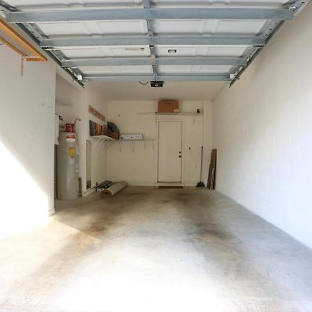 Nomad Retreat King Bed Boutique Condo W Garage Gainesville Esterno foto
