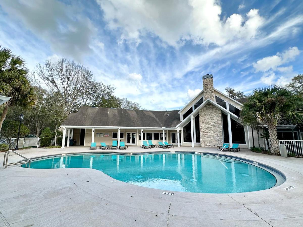 Nomad Retreat King Bed Boutique Condo W Garage Gainesville Esterno foto
